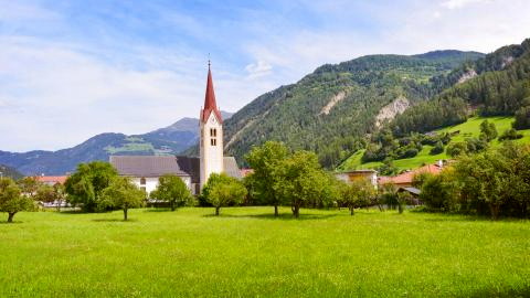 Titelbild für Luxus-Sommerreise 	nach Ried in Tirol